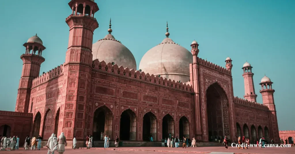 https://exploretrendz.com/